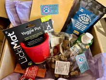 Load image into Gallery viewer, Premium enrichment gift box