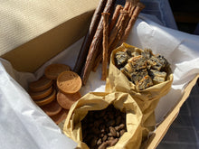 Load image into Gallery viewer, Medium Training Treat Box